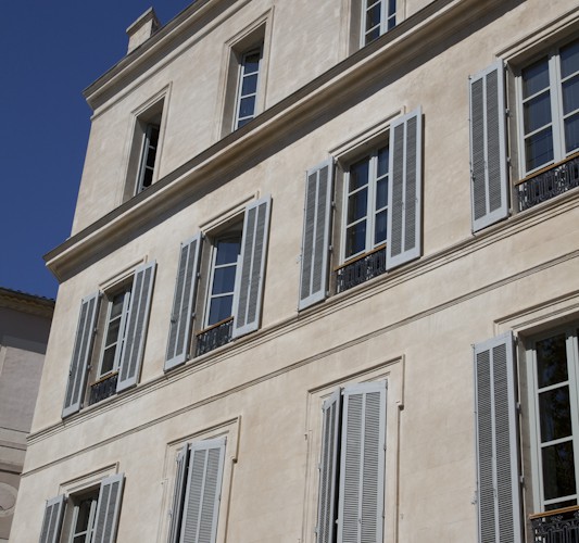 RESTAURATION DE FAÇADES RUE PRADIER À NÎMES  Sèle