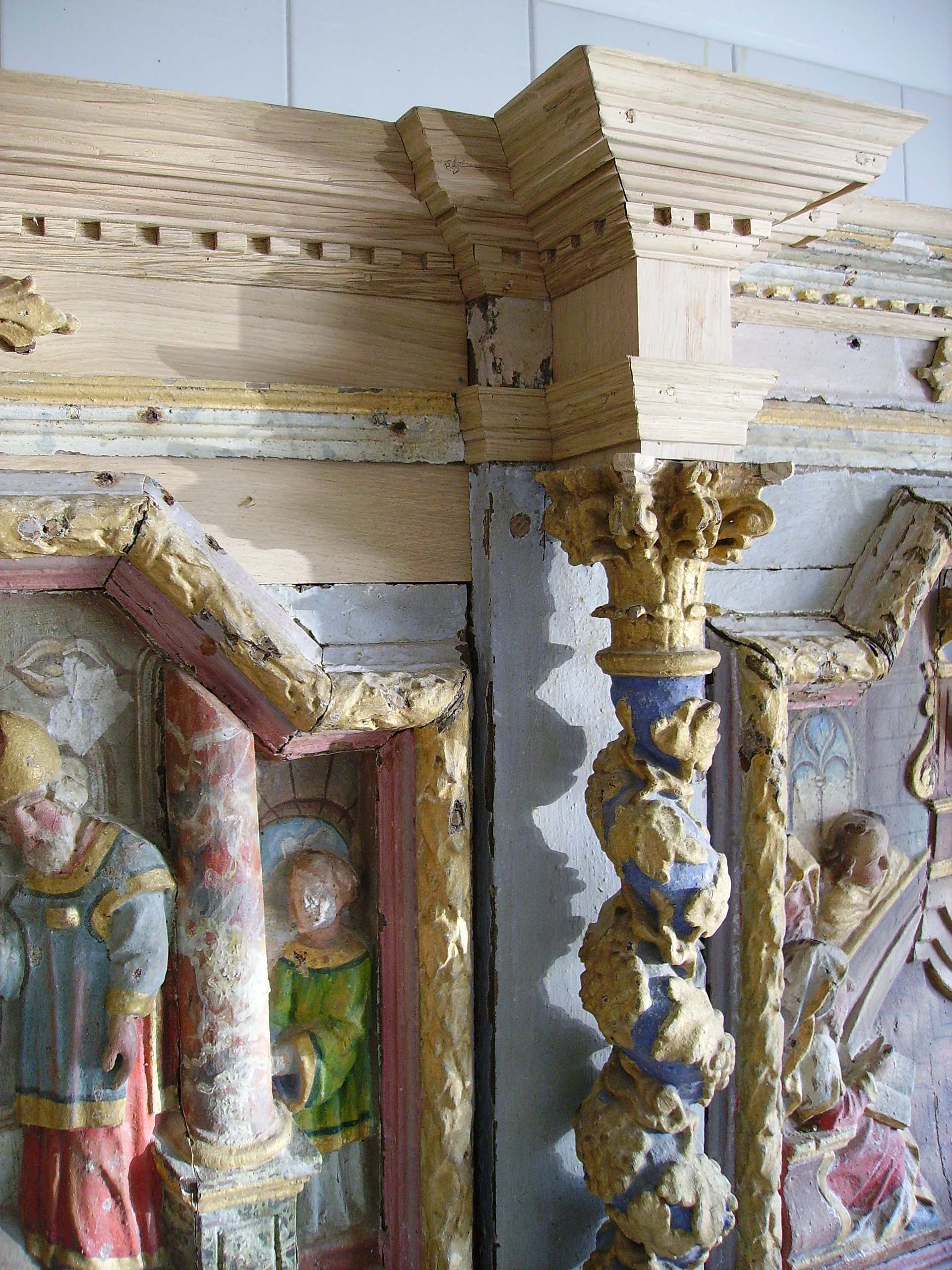 Plozevet - Chapelle de la Trinité - Retable XVIIème du maître-autel