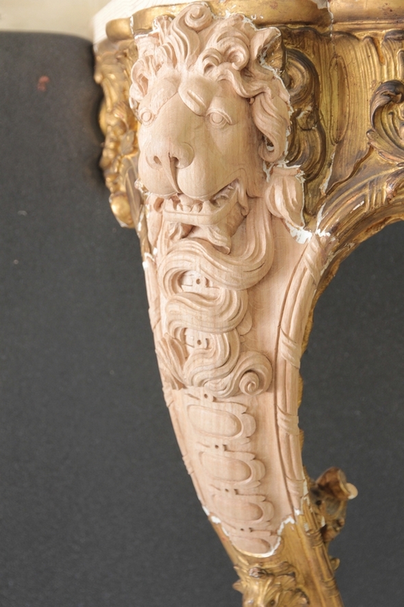 BNF Salon Louis XV-restitution sur une console sculptée©AteliersdelaChapelle