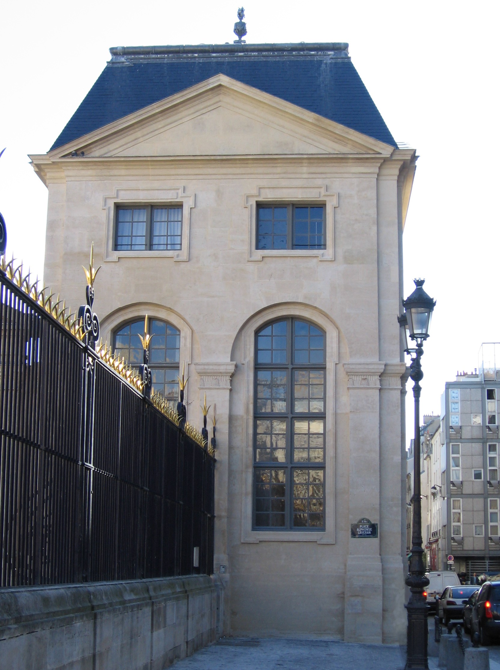 Hôpital du Val de Grâce - Paris - Fabrication des menuiseries XVII éme