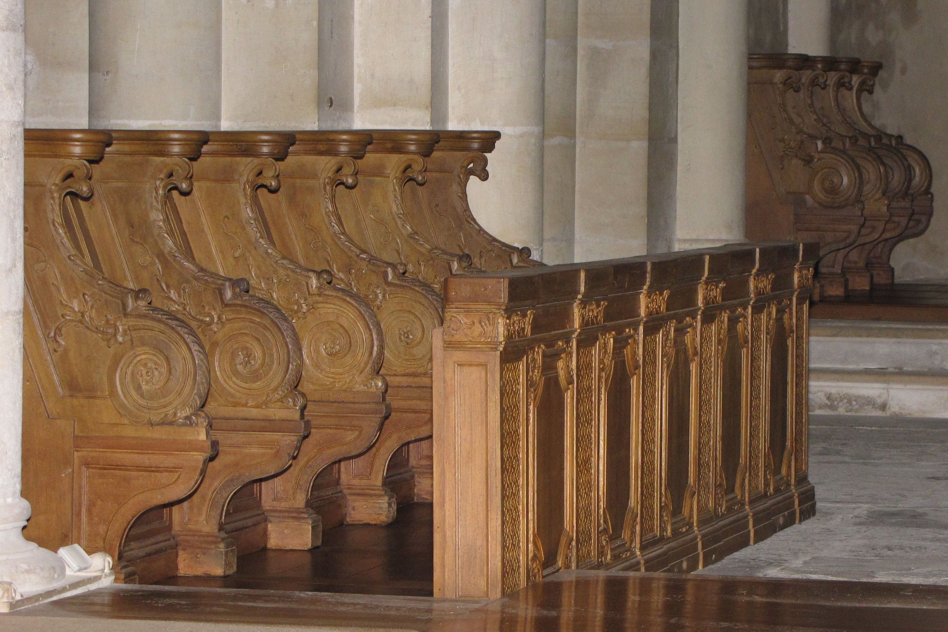Henrichemont - Eglise Saint-Laurent - Restaurations des stalles XVIIIe