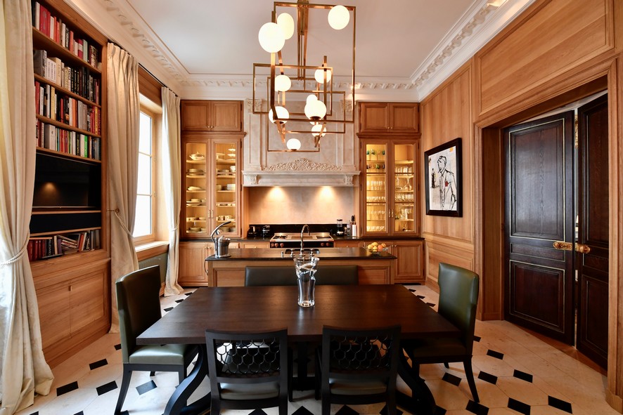 Paris-chantier-privée-fabrication-de-boiseries-menuiseries-intérieures-bibliothèque-mobilier-agencement-cuisine