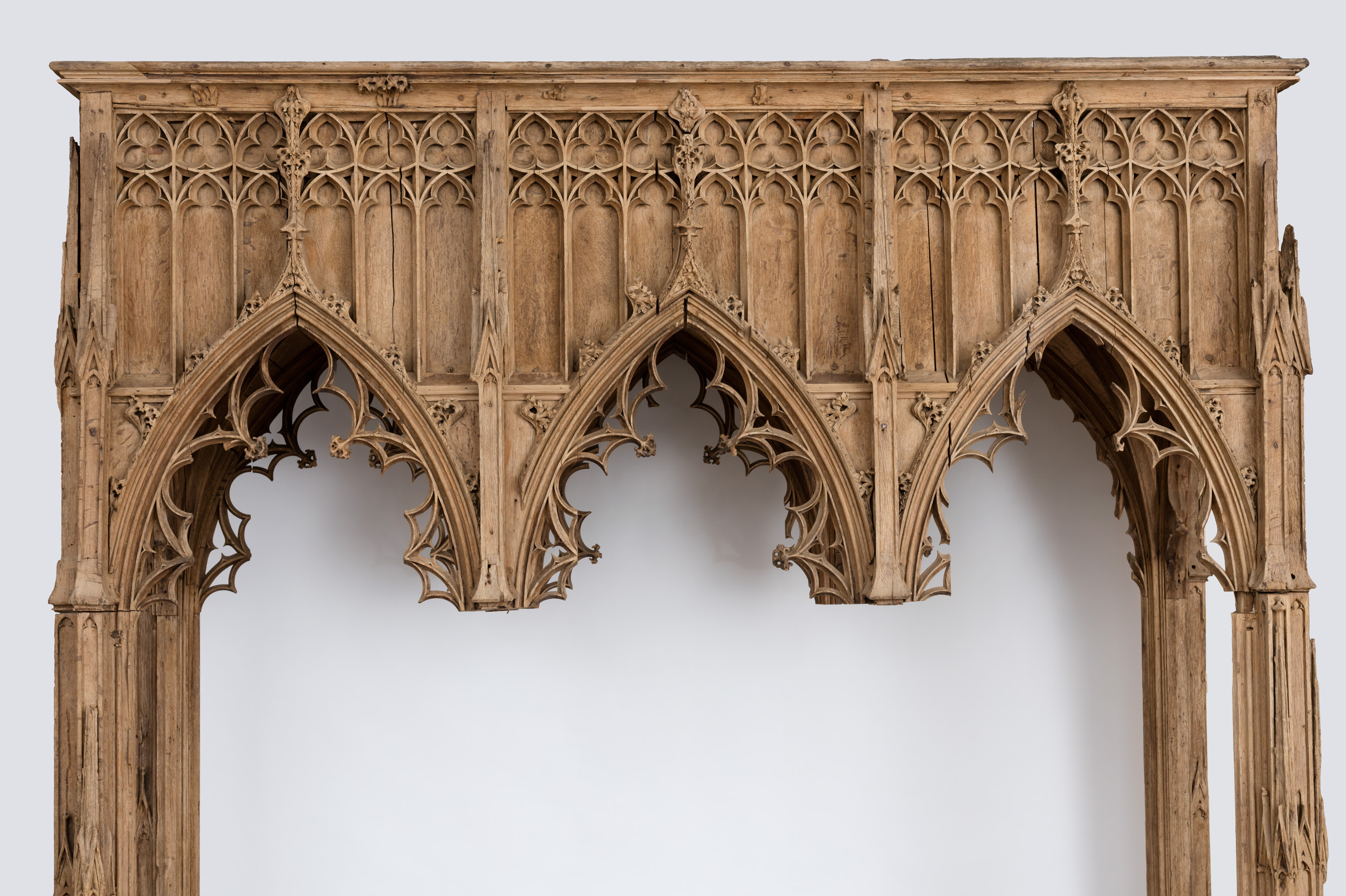 Restauration du banc d'oeuvre de l'église Saint-Symphorien de Morogues (18)