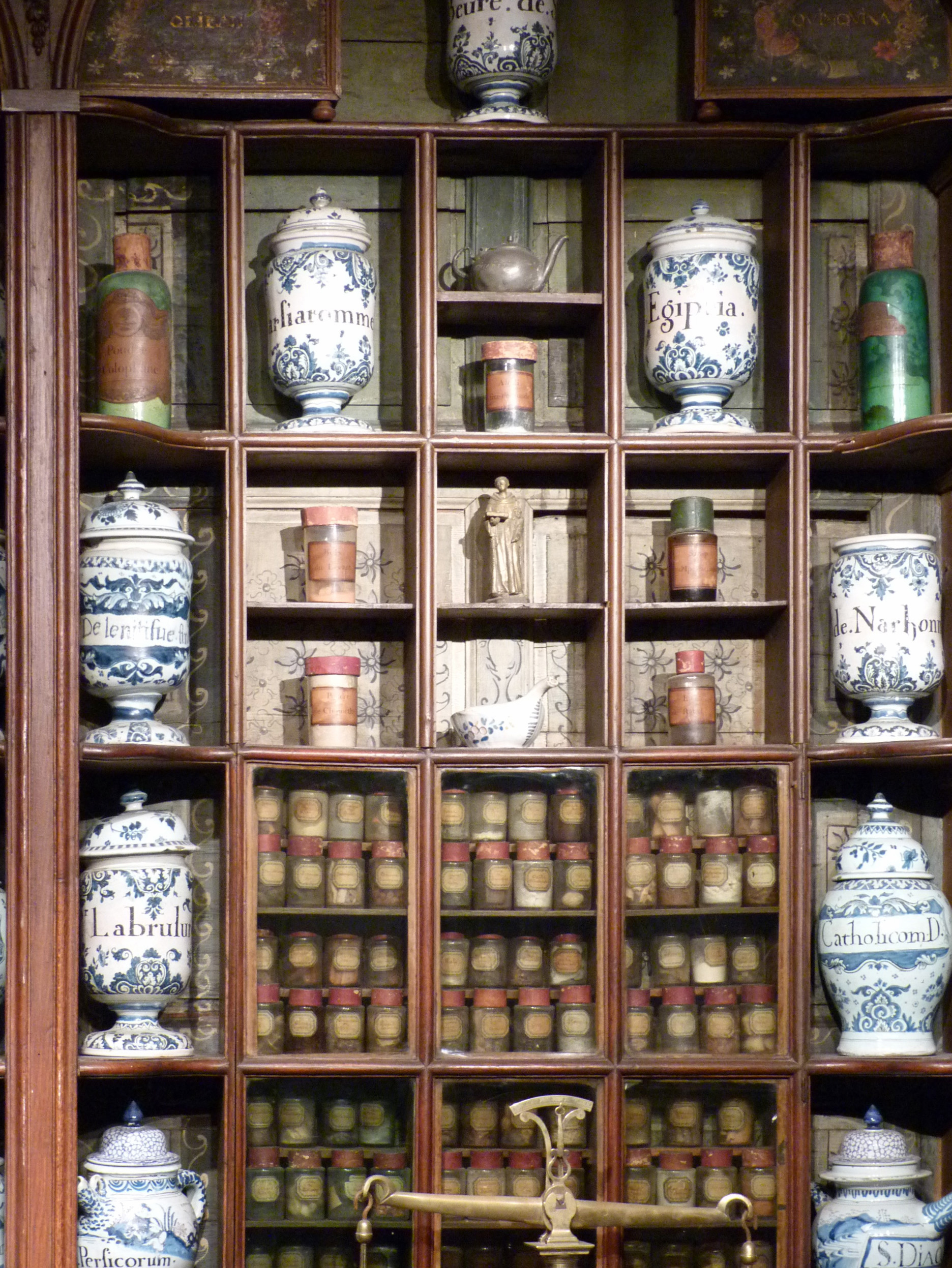 Saint Germain en Laye - Étude de l'apothicairerie royale