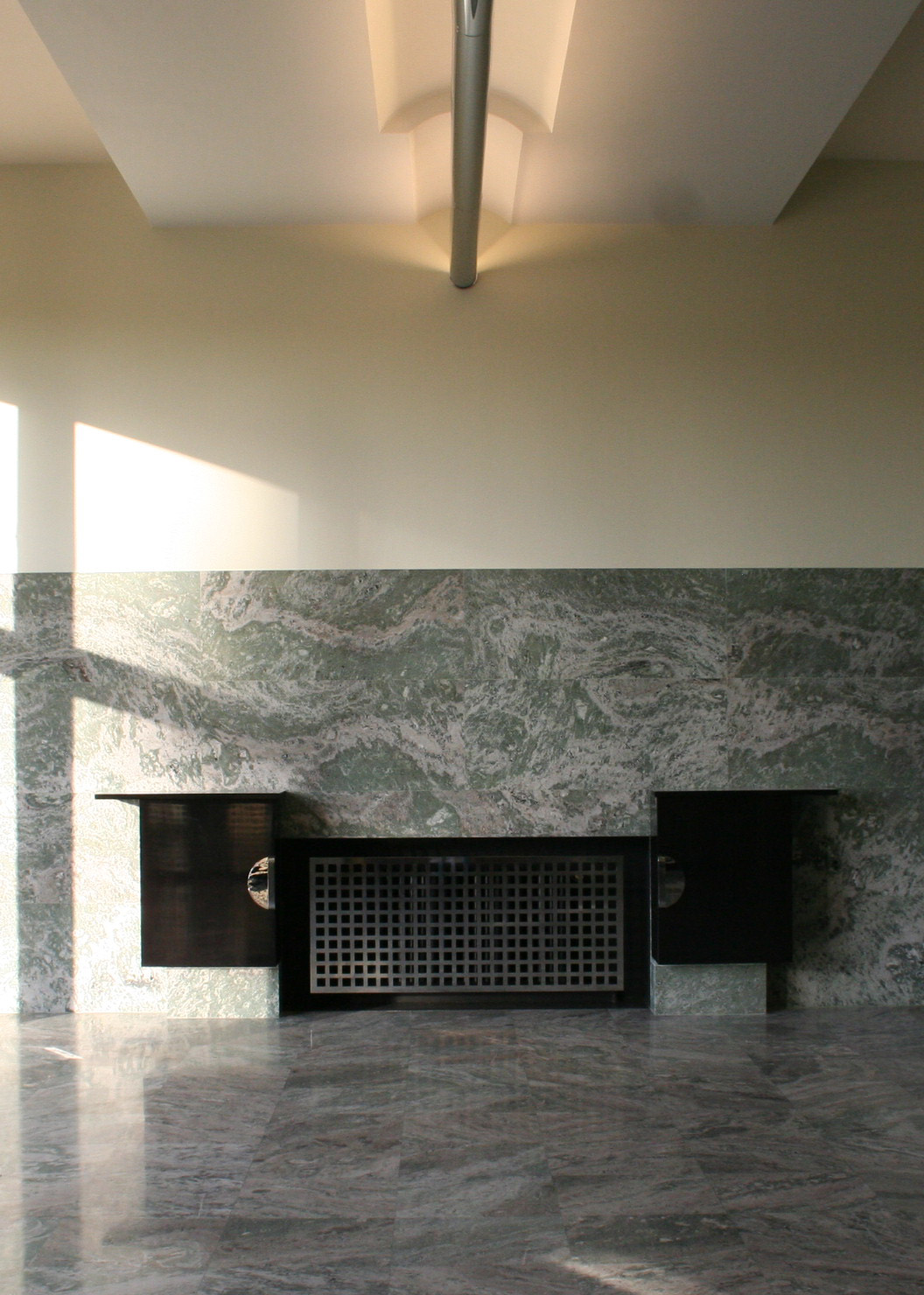 Villa Cavrois - Croix - Salle à manger des parents - Restitution du mobilier et des menuiseries intérieures